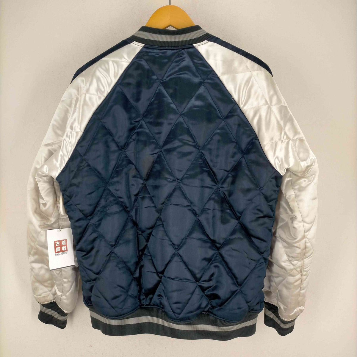 最終価格 supreme quilted satin bomber 13AW dev.echoppes-web