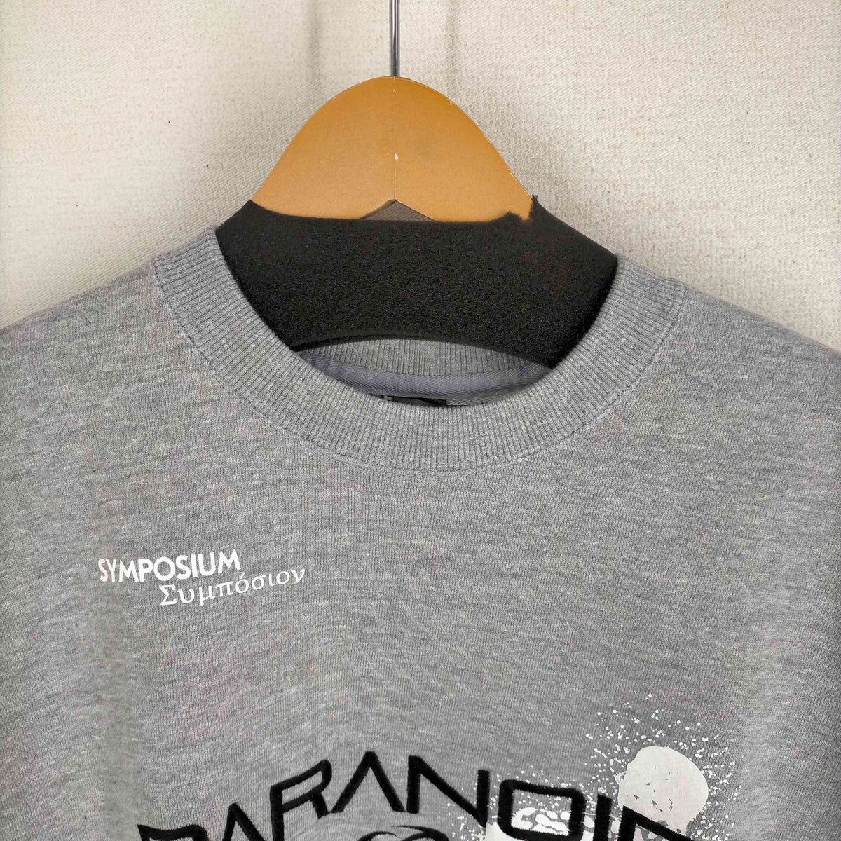 パラノイド PARANOID Symposium Sweatshirt ロゴ刺しゅうクルーネックスウェット メンズ JPN：L