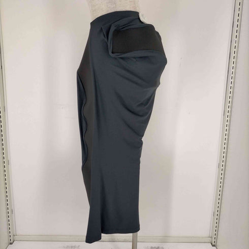 イッセイミヤケ ISSEY MIYAKE 23SS FIGURATIVEスカート レディース 2