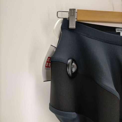 イッセイミヤケ ISSEY MIYAKE 23SS FIGURATIVEスカート レディース 2
