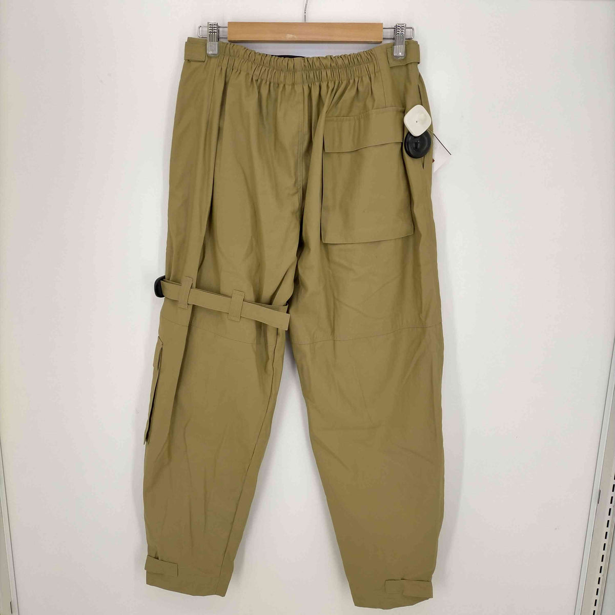 ベジャス VEJAS GABARDINE CARGO TROUSERS メンズ 38 – ブランド古着