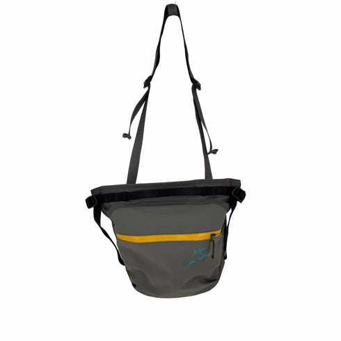 アークテリクス ARCTERYX ARRO 8 SHOULDER BAG メンズ