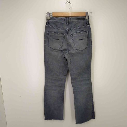 ヤヌーク YANUK カットオフデニムパンツ レディース 24