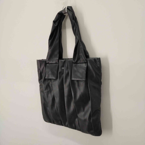 ザラ ZARA フェイクレザートートバッグ レディース