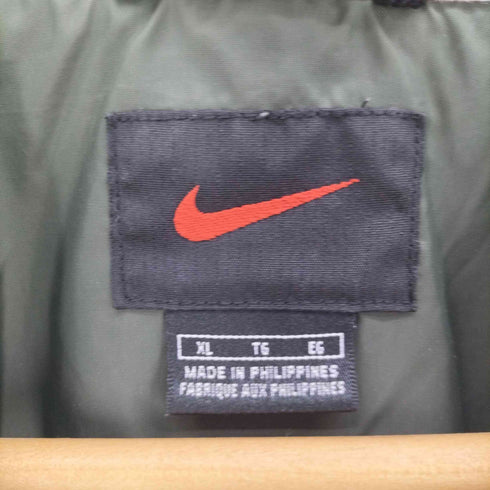 ナイキ NIKE 90-00S 赤黒タグ スリーブポケット スウッシュ 刺繍 裏地メッシュ ナイロン マウンテンパーカー メンズ import:XL