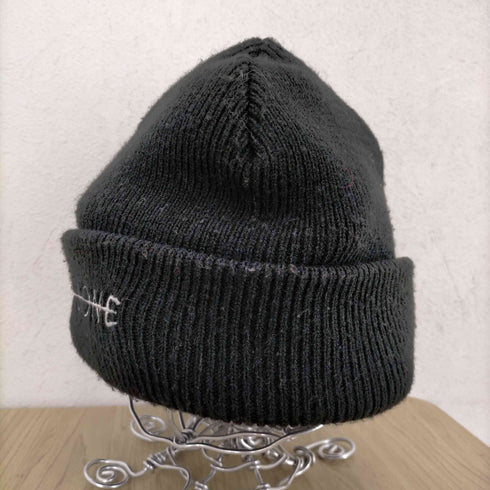ピースマイナスワン peaceminusone 初期 ロゴ刺繍ビーニー メンズ