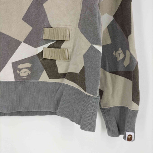 アベイシングエイプ A BATHING APE フロントプリント クルーネックスウェット メンズ JPN:M