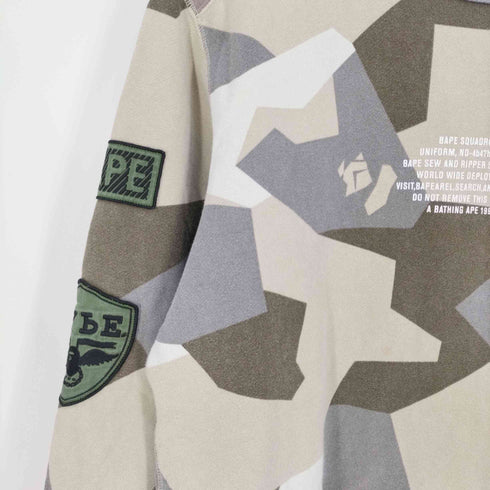 アベイシングエイプ A BATHING APE フロントプリント クルーネックスウェット メンズ JPN:M