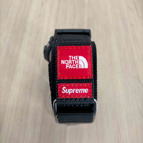シュプリーム Supreme 22AW SUPREME SQUARE G-SHOCK Limited Triple Collaboration Model G-Shock メンズ FREE