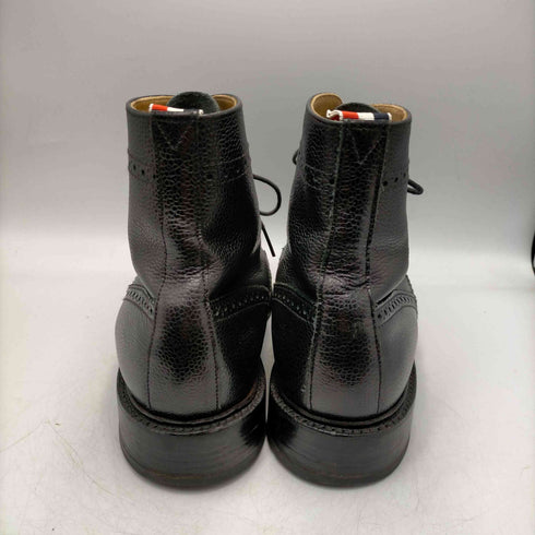 トムブラウン THOM BROWNE 英国製 シボレザー ウィングチップ ブローグスタイル カントリー ブーツ メンズ UK:8.5