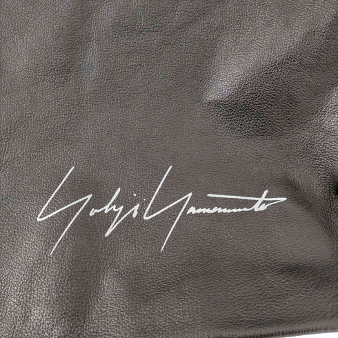 ヨウジヤマモト Yohji Yamamoto シグネチャーロゴレザーショルダーバッグ メンズ