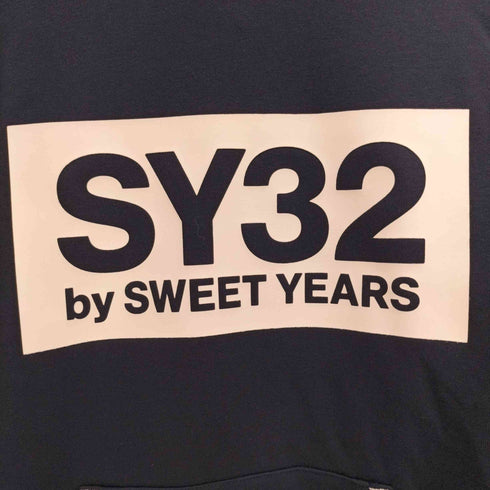 エスワイサーティトゥー SY32 by SWEET YEARS ロゴプリント プルオーバーパーカー メンズ import:L