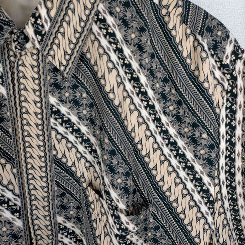 ArjunaWeda ロングスリーブバティックシャツ メンズ 3XL