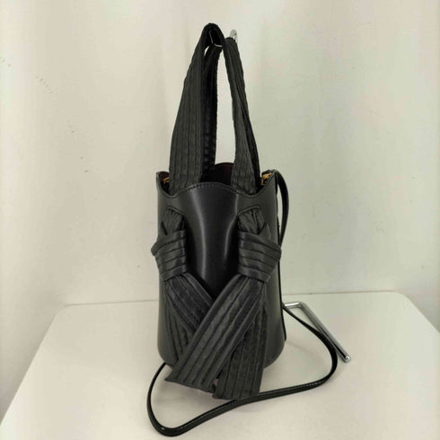 チャールズキース CHARLES & KEITH Knotted Handle Bucket Bag レディース