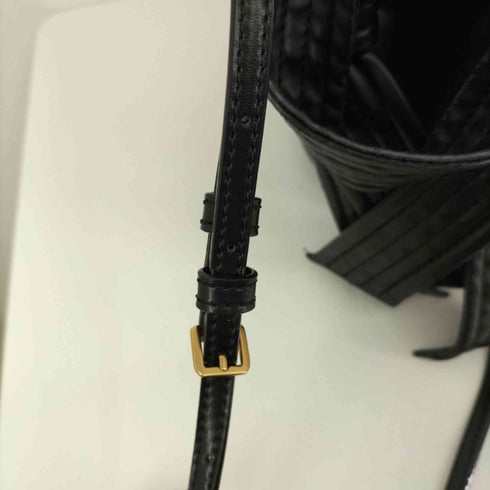 チャールズキース CHARLES & KEITH Knotted Handle Bucket Bag レディース