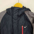 ナイキ NIKE 中綿フーデットジャケット ロング スウォッシュロゴ ベンチコート メンズ JPN:XL