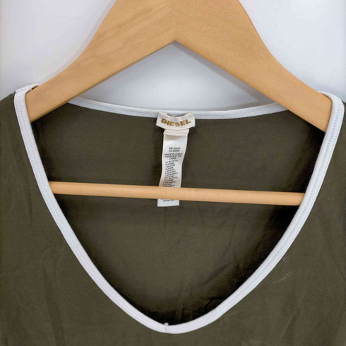ディーゼル DIESEL Y2K VネックTシャツ 袖ロゴ レディース import:S