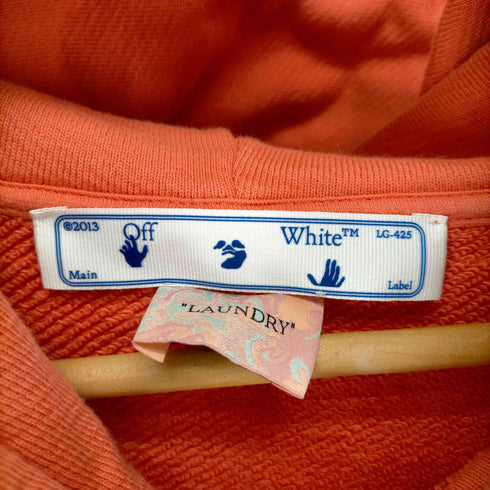 オフホワイト OFF-WHITE LOGO EMBOSSED DRAWSTRING HOODIE レディース JPN:S