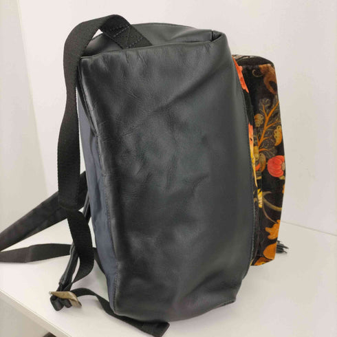 イーストパック EASTPAK Velvet Backpack レディース