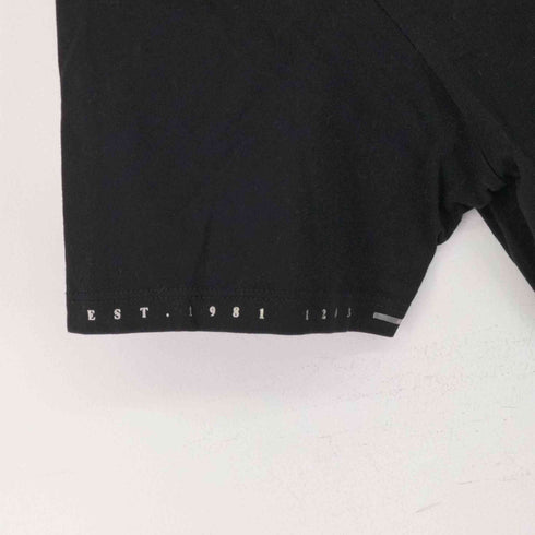 ゲス GUESS トライアングルロゴ フロントプリントTシャツ メンズ import:XS