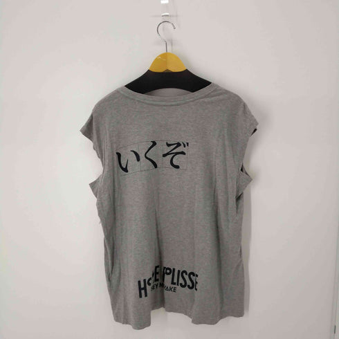 オムプリッセ イッセイミヤケ HOMME PLISSÉ ISSEY MIYAKE 掛け声プリント ノースリーブカットソー メンズ