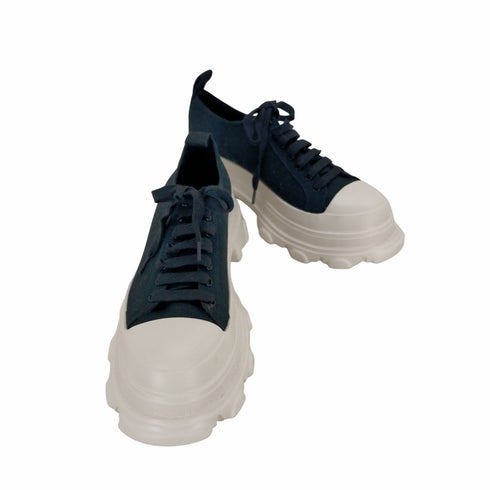 チャールズキース CHARLES & KEITH チャンキーソールスニーカー レディース JPN:38