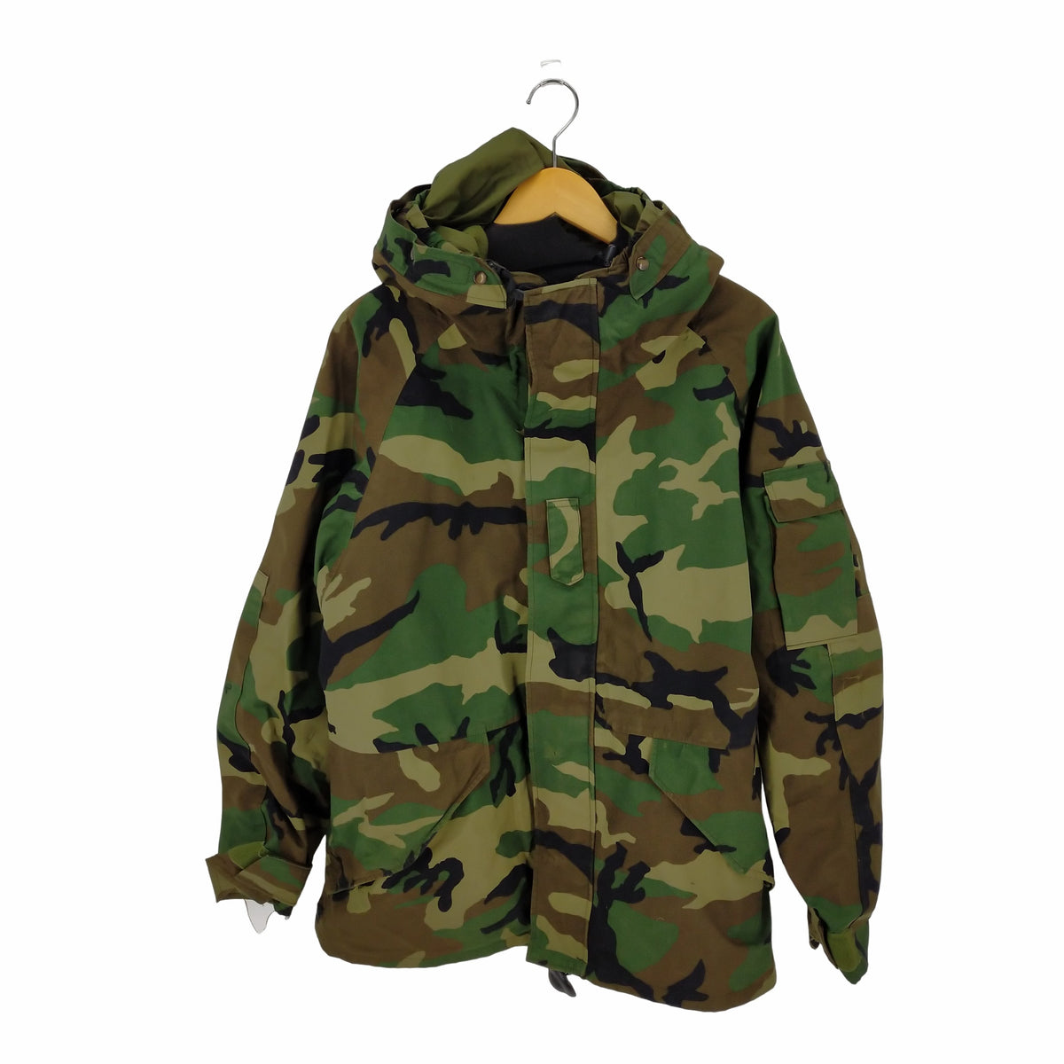 US ARMY(ユーエスアーミー) 98年製 ALPHA製 ECWCS GEN1 COLD WEATHER PARKA CAMOUFLAGE 後期型 ゴアテックスパーカー メンズ  LARGE-REGULAR【中古】【ブランド古着バズストア】 ユーエスアーミー US ARMY 98年製 ALPHA製 ECWCS GEN1 COLD WEATHER