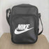 ナイキ NIKE ロゴプリント フェイクレザー ショルダーバッグ メンズ ONE SIZE