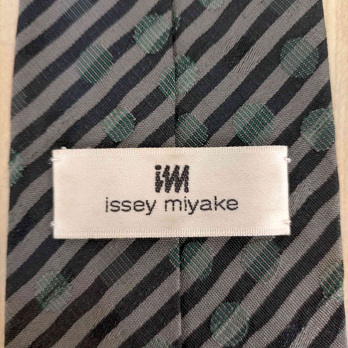イッセイミヤケ im ISSEY MIYAKE ドット ストライプ柄 シルクネクタイ メンズ