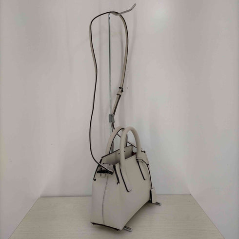 チャールズキース CHARLES & KEITH ストラクチャード ダブルトップハンドルトート レディース