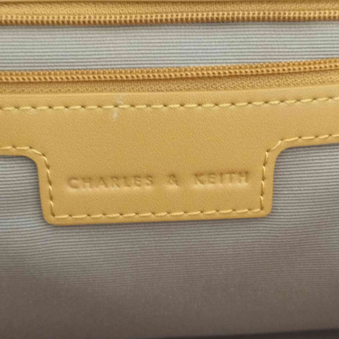 チャールズキース CHARLES & KEITH ビッグレザートートバッグ レディース ONE SIZE