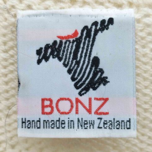 ボーンズ BONES ニュージーランド製 ハンドメイドニット シープ刺繍 メンズ