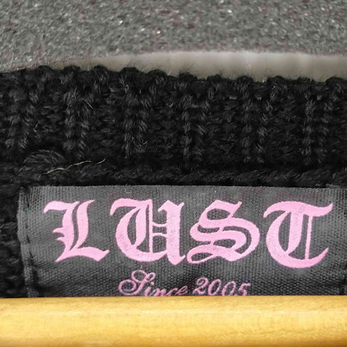 LUST 刺繍デザインアクリルニット メンズ