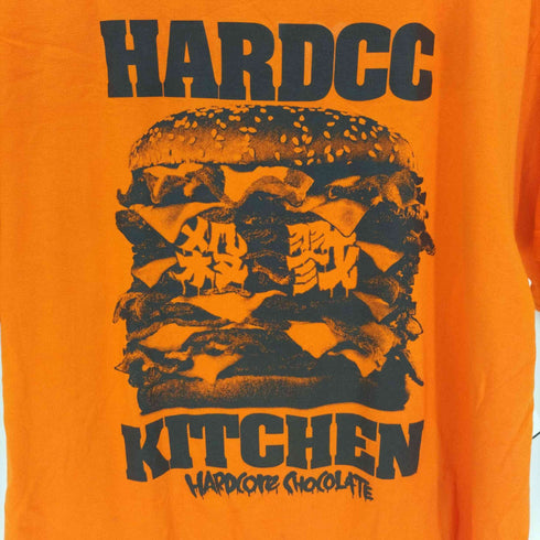 ハードコアチョコレート HARDCORE CHOCOLATE HARDCCキッチン 殺戮 チーズバーガー DEATHカロリーオレンジ Tシャツ メンズ JPN:XL