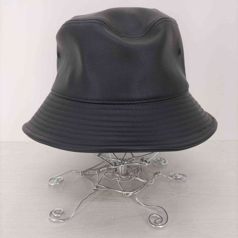ノーアイディ NO ID. シンセティックレザーバケットハット メンズ ONE SIZE