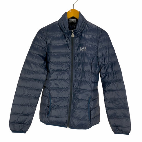 エンポリオアルマーニイーエーセブン EMPORIO ARMANI EA7 ロゴプリントライトダウンジャケット メンズ JPN:M