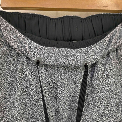 ルルレモン lululemon 総柄 ショーツ ショートパンツ レディース 4