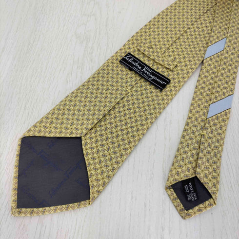サルヴァトーレフェラガモ Salvatore Ferragamo イタリア製 総柄 シルクネクタイ メンズ