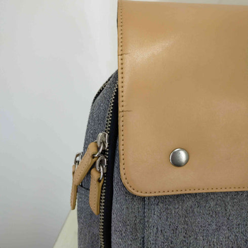 VENQUE FLAT SQUARE レザー切替バックパック メンズ