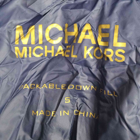 マイケルコース Michael Kors ロゴプレート フーデッド ライト ダウンジャケット ポーチ付き レディース import:S