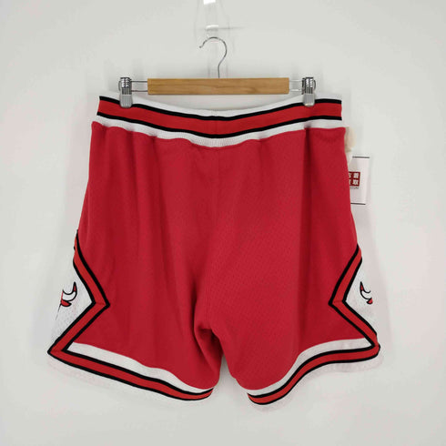 ミッチェルアンドネス mitchell&ness チームロゴワッペン ゲームパンツ Swingman shorts メンズ 48(XL)