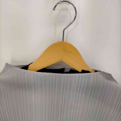 プリーツプリーズイッセイミヤケ PLEATS PLEASE ISSEY MIYAKE プリーツハイネックカットソー レディース JPN:3
