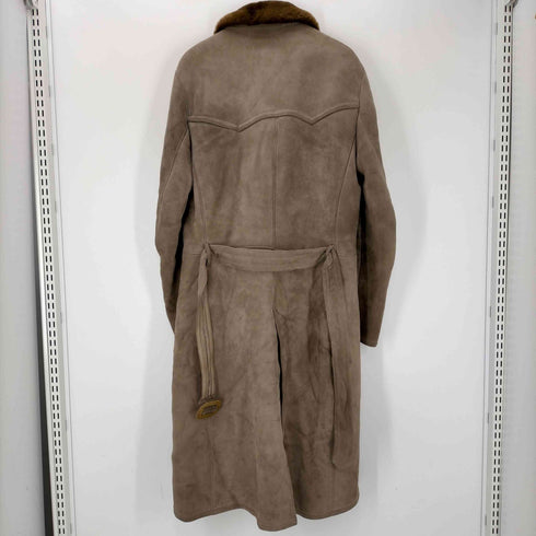 BLOHM KIEL ムートンダブルボタンコート メンズ 102