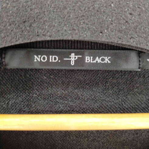 ノーアイディー ブラック NO ID.BLACK VISIONプリントC/Nプルオーバー メンズ 1