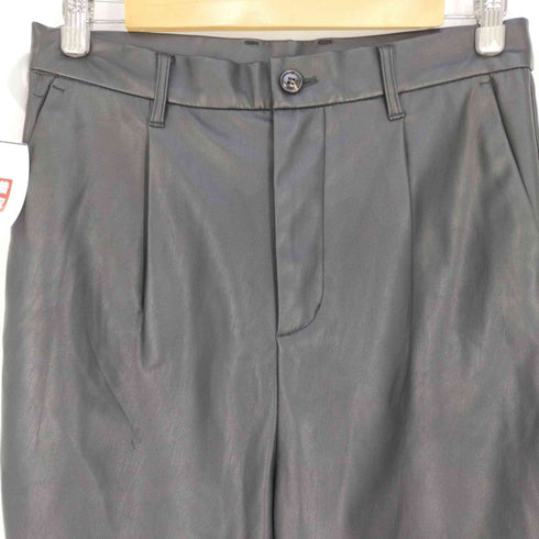 エマクローズ EMMA CLOTHES シンセティックレザー ワンタックセミワイドテーパードパンツ メンズ JPN:L