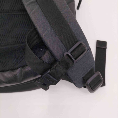 インケース incase PCバッグ バックパック デイバッグ メンズ