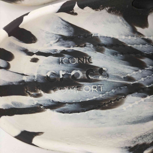 クロックス crocs CLSCPLATFORMMARBLEDCG W BLACK/WHITE レディース 9