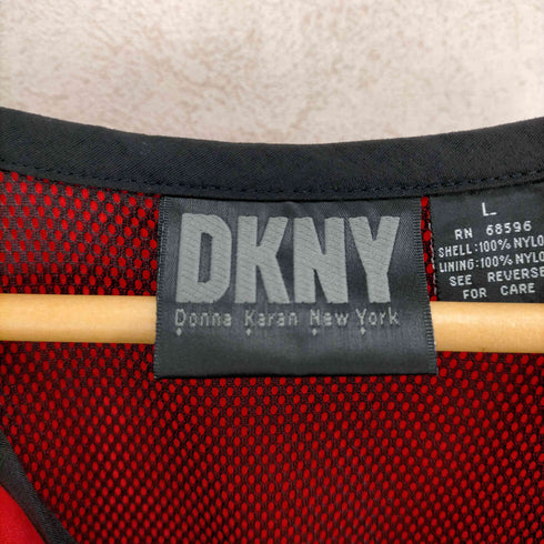 ダナキャランニューヨーク DKNY 90S ロゴプリント 裏地メッシュ ジップアップ ナイロンベスト メンズ import:L