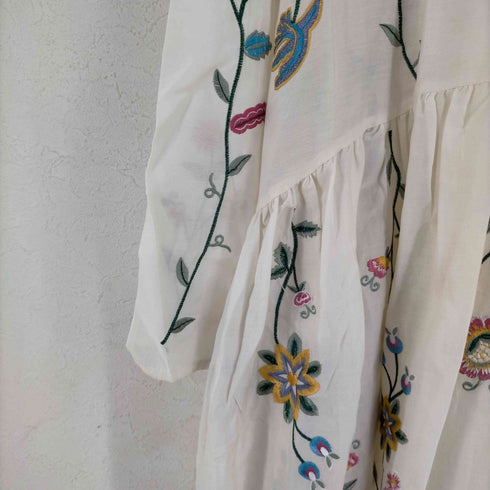 ザラ ZARA フラワーエンブロイダリー ワンピース レディース import:M