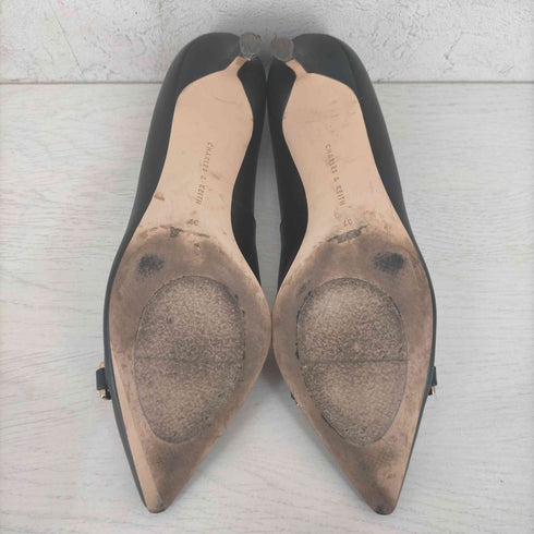 チャールズキース CHARLES & KEITH チェーンリンク ポインテッドトゥパンプス レディース JPN:37